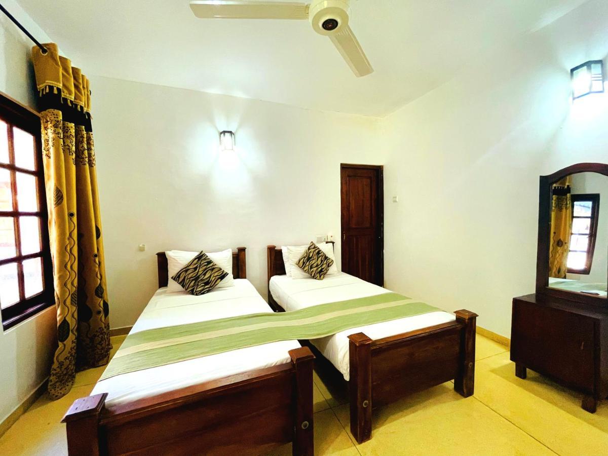 Kingfisher Resort Sigiriya Exterior foto